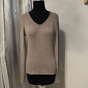 Elegant V-Neck Sweater in Taupe